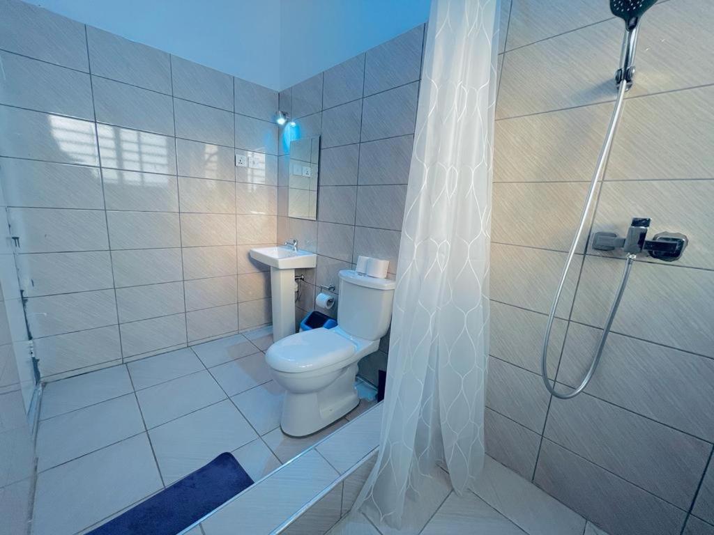 Rakka Guest House Adenta Eksteriør bilde